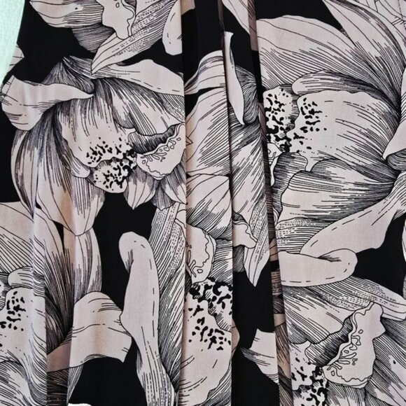 Alfani Women's Floral Sleeveless Top Blouse Beaded Neck Black Purple Size Large - Picture 6 of 13